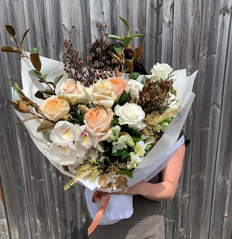 [SOLDOUT] Peaches & Cream Bouquet